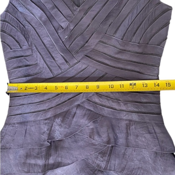 πͺ»HOST PICKπͺ» Adriana Papell Tiered Ruffle Evening Dress - Picture 8 of 14